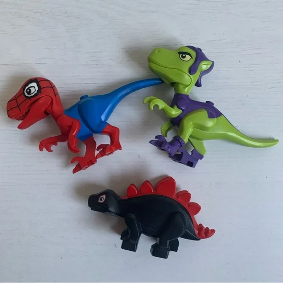 LEGO Marvel 11200 Spidey & Gobby’s Raptor Battle at Tree House HQ - Picture 6 of 11